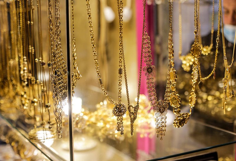 Arany ékszert vásárolna?  Figyeljen a garanciális szabályokra!
